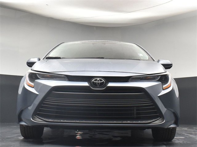 Used 2025 Toyota Corolla LE image 31