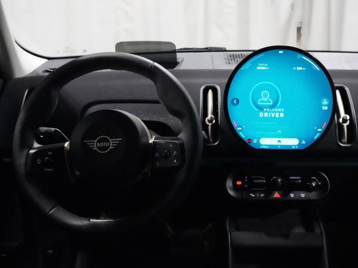 Certified 2025 MINI Cooper Countryman S image 3