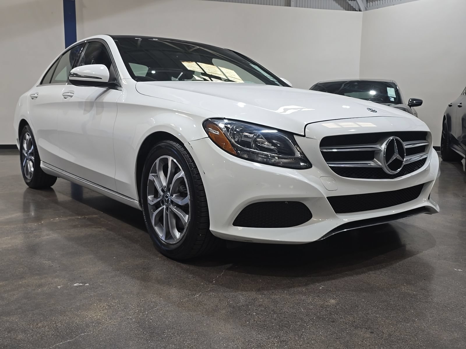 Used 2018 Mercedes-Benz C 300 Sedan image 3