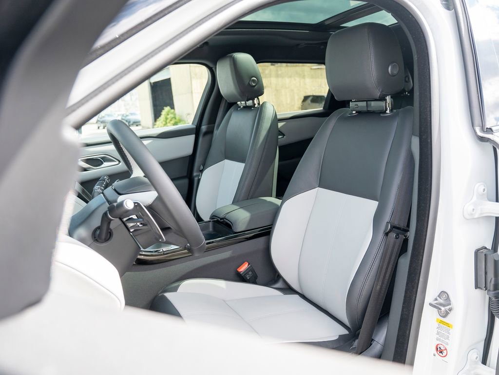 Used 2026 Land Rover Range Rover Velar S image 20