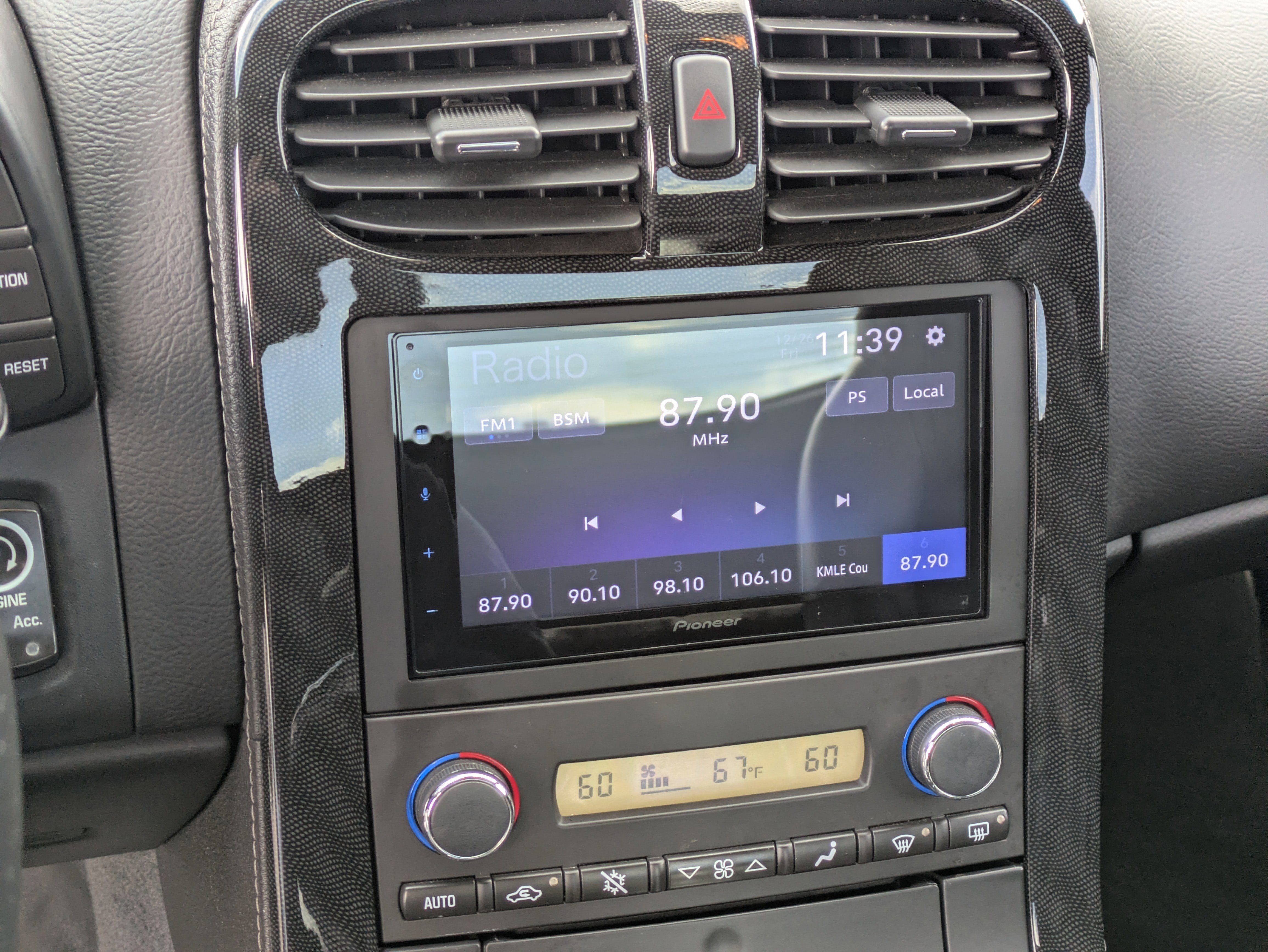 Used 2011 Chevrolet Corvette Coupe w/ 1LT image 18