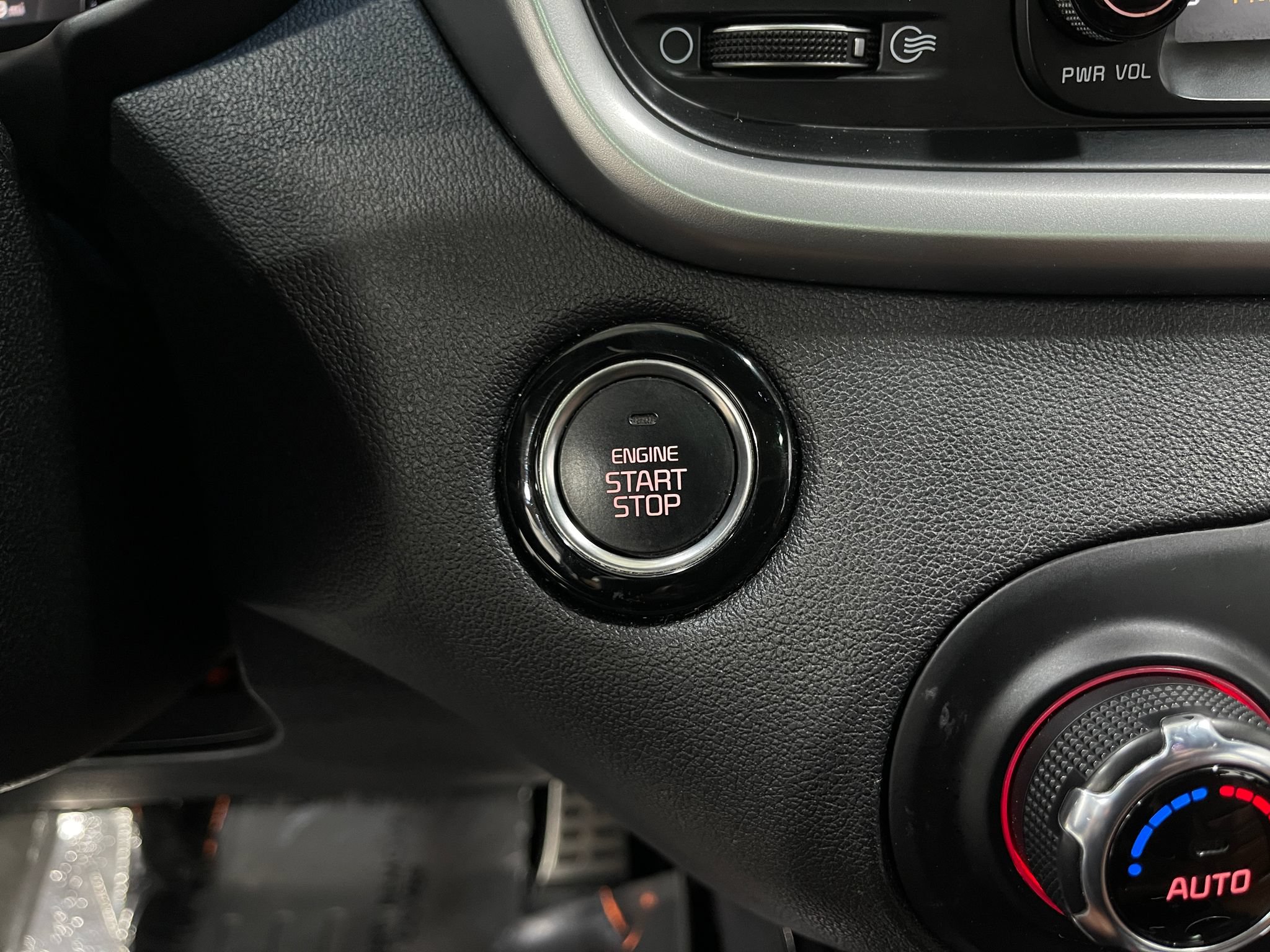 Used 2019 Kia Sorento SX FWD image 21
