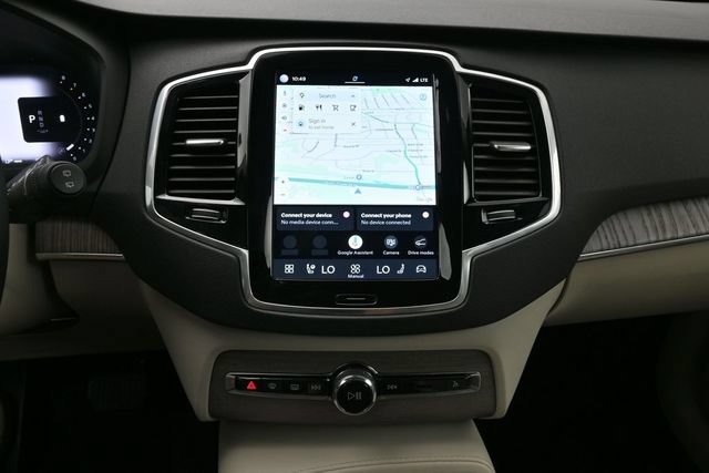 Used 2023 Volvo XC90 B6 Plus w/ Protection Package AWD/4WD image 13