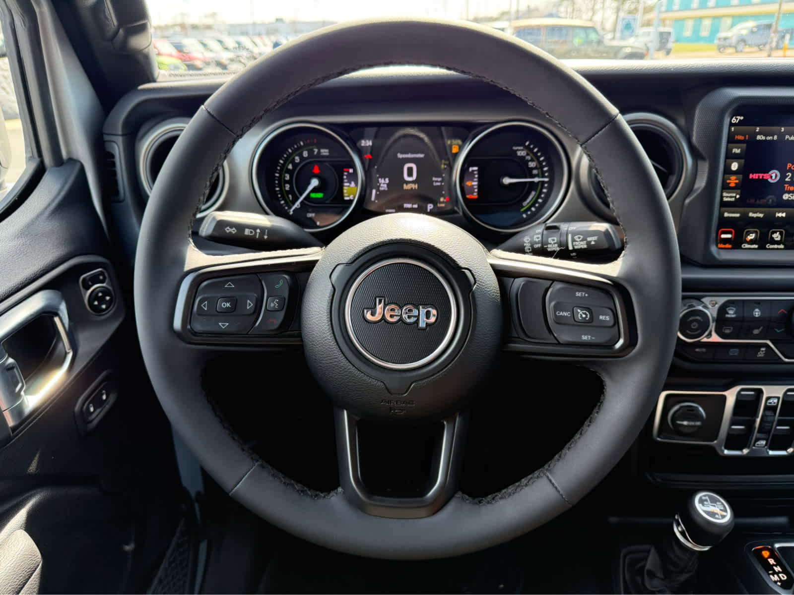 Used 2023 Jeep Wrangler Unlimited w/ Sun & Screen Package image 19