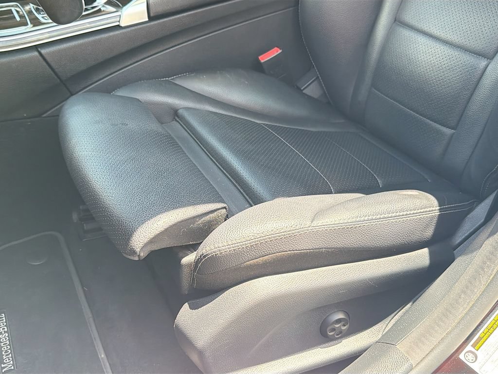Used 2018 Mercedes-Benz C 300 4MATIC Sedan image 22