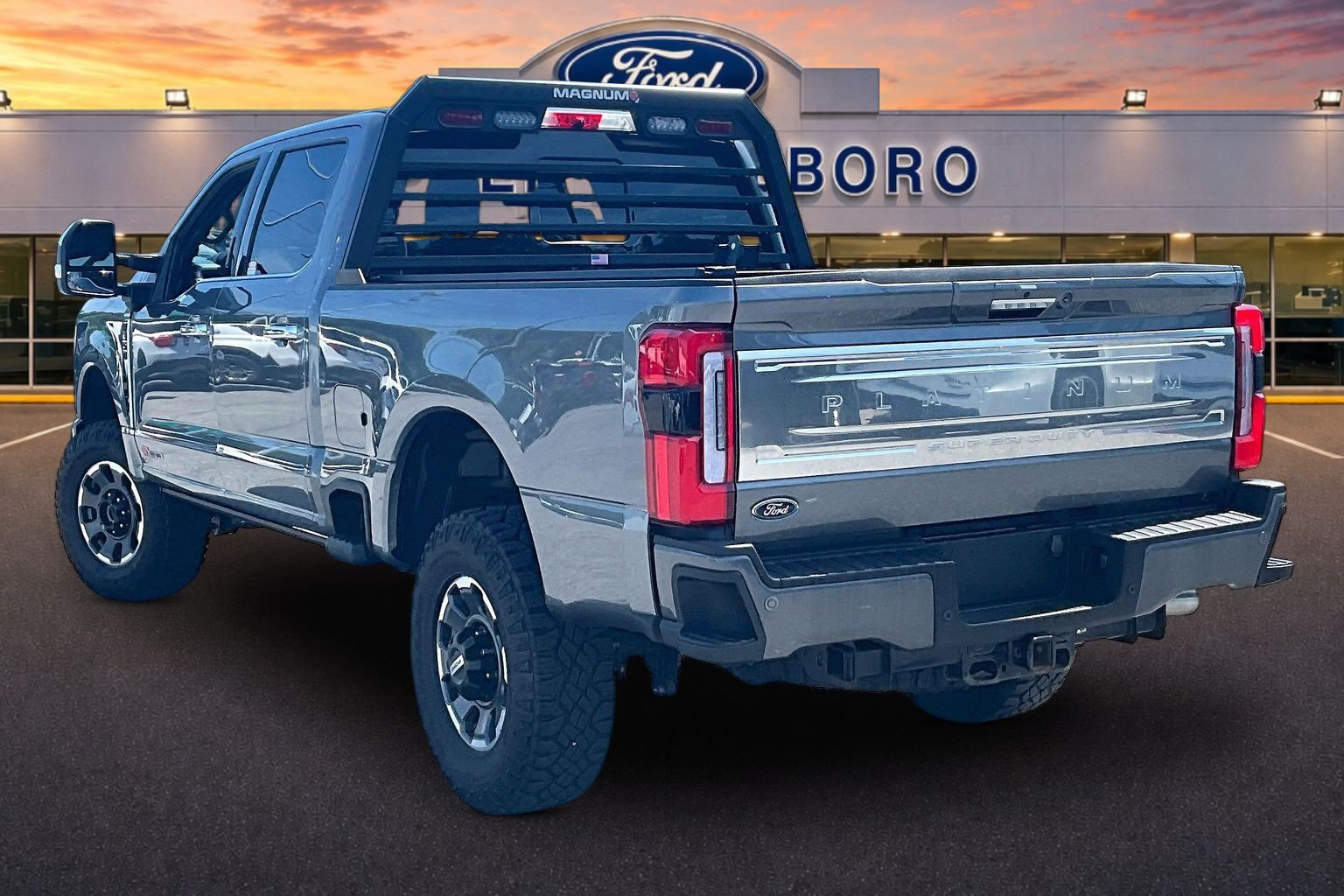 Used 2024 Ford F350 Platinum w/ Tremor Off-Road Package AWD/4WD image 2