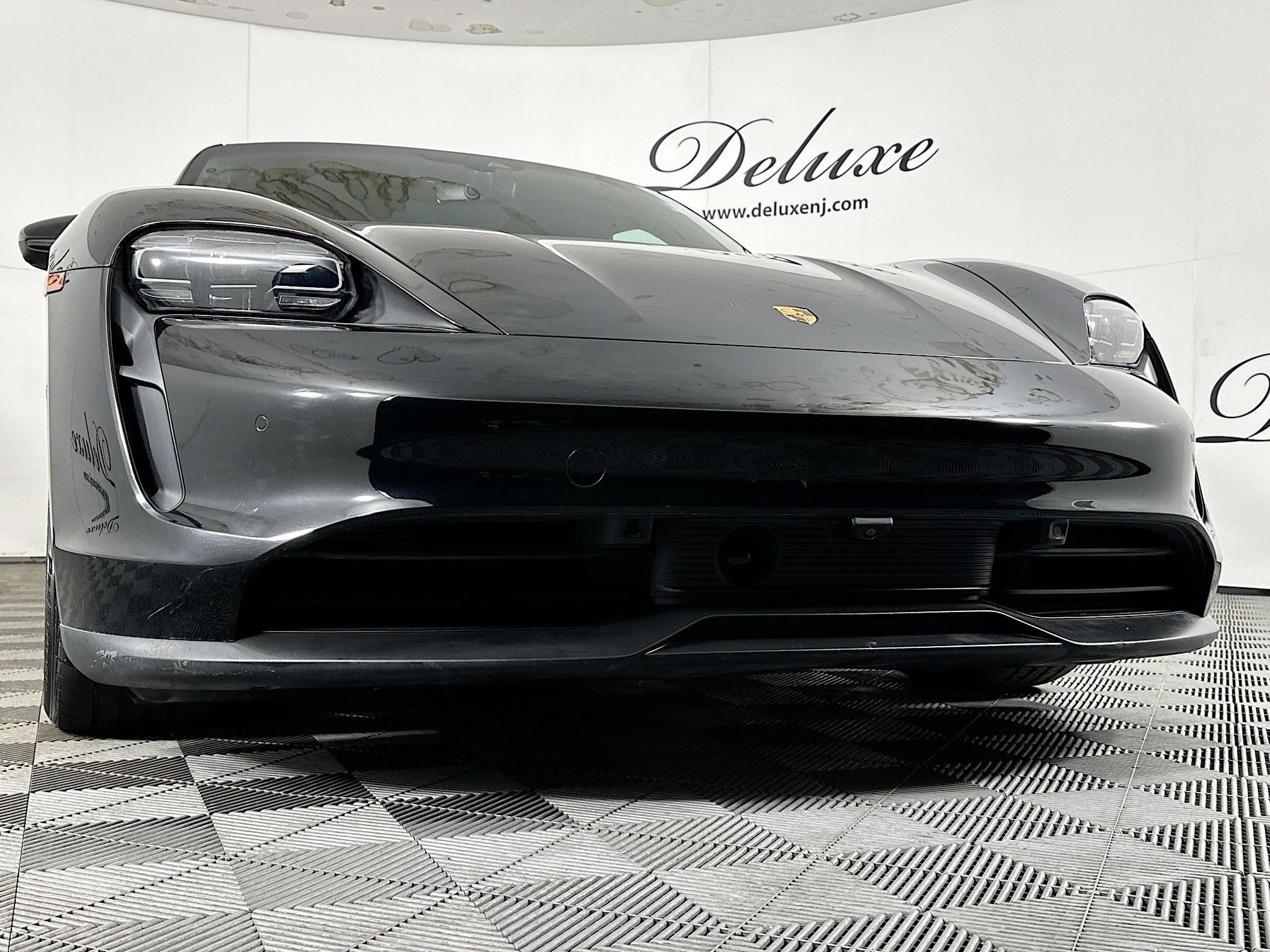Used 2020 Porsche Taycan 4S image 30