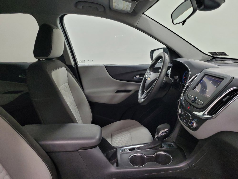 Used 2020 Chevrolet Equinox LS w/ LPO, Cargo Package AWD/4WD image 21