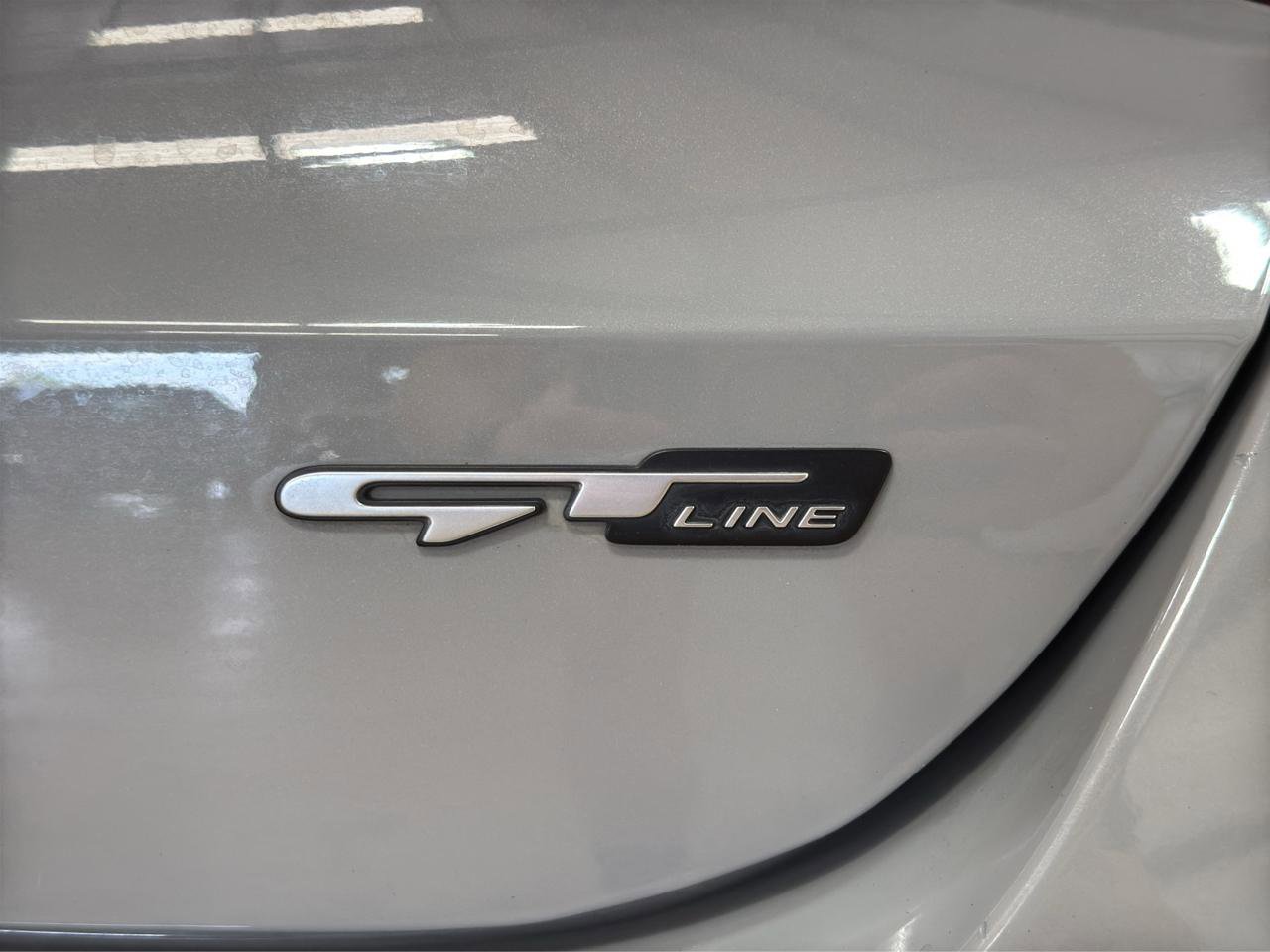 Used 2022 Kia K5 GT-Line FWD image 10