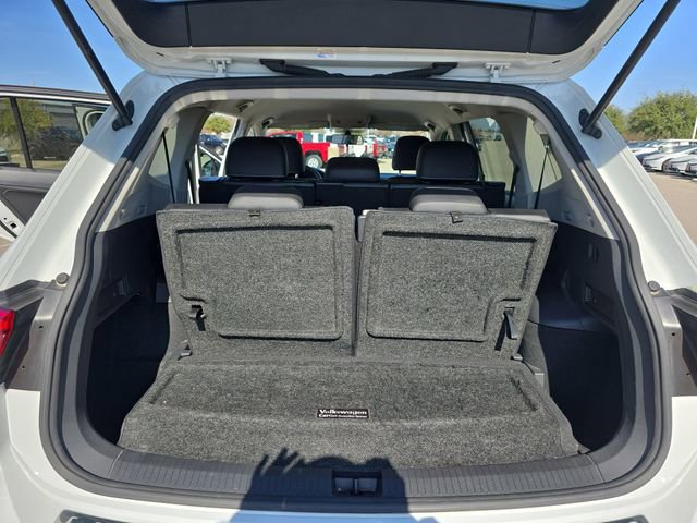 Used 2021 Volkswagen Tiguan SE image 13