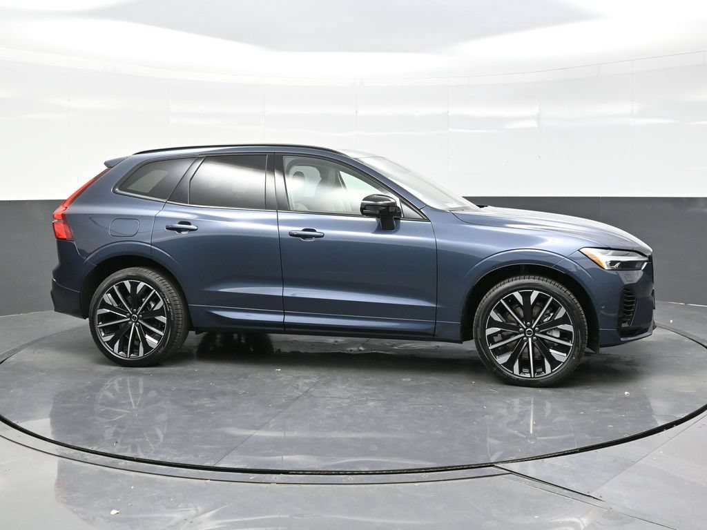 New 2026 Volvo XC60 T8 Ultra w/ Protection Package Premier AWD/4WD image 8