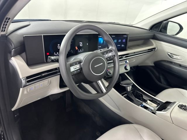 Certified 2025 Hyundai Tucson SEL image 13