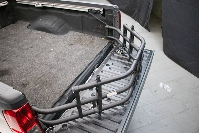 Used 2020 Nissan Frontier SV image 14