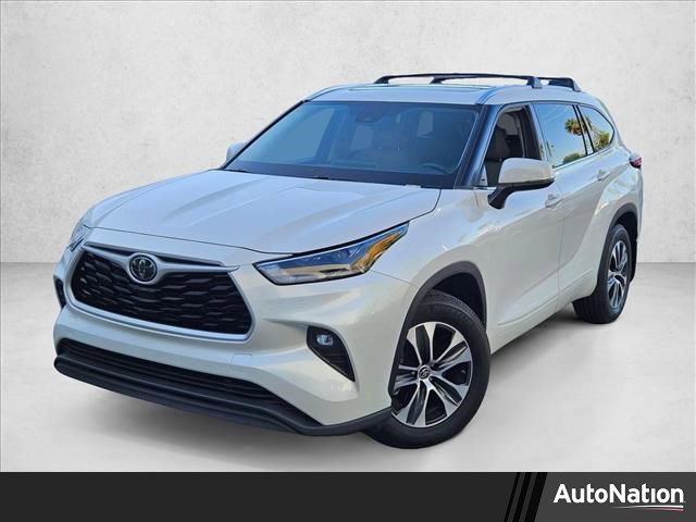 Used 2021 Toyota Highlander XLE