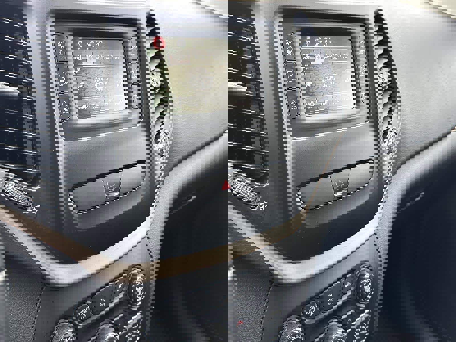 Used 2015 Jeep Cherokee Latitude w/ Cold Weather Group image 22