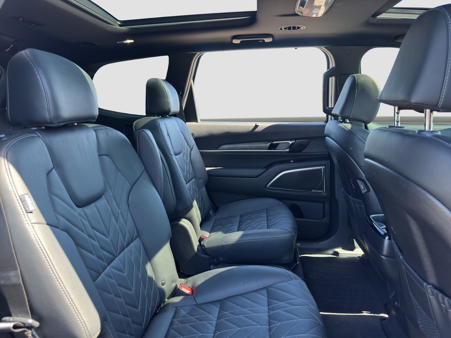 Used 2024 Kia Telluride SX X-Pro AWD/4WD image 18