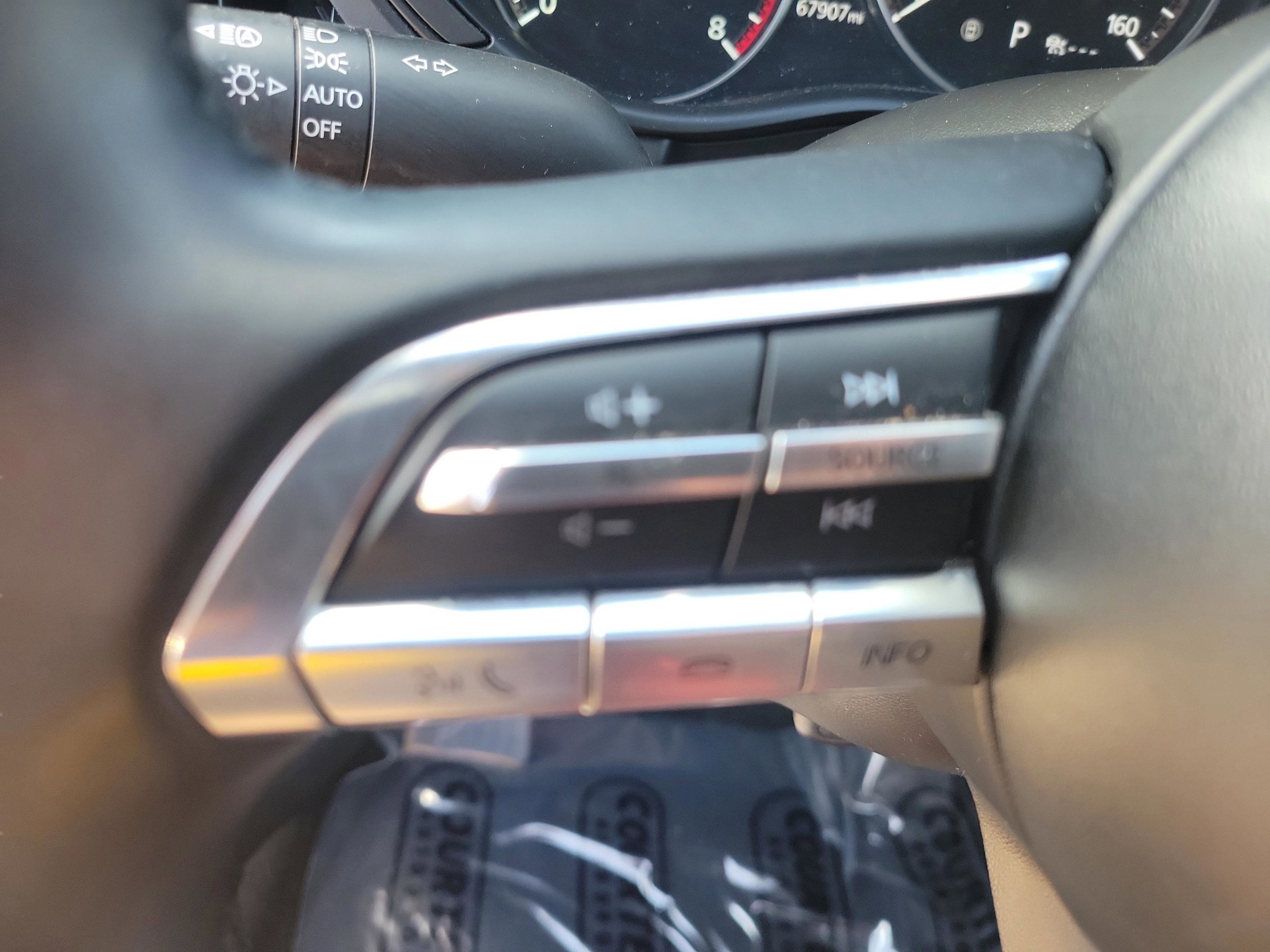 Used 2023 MAZDA MAZDA3 s image 21