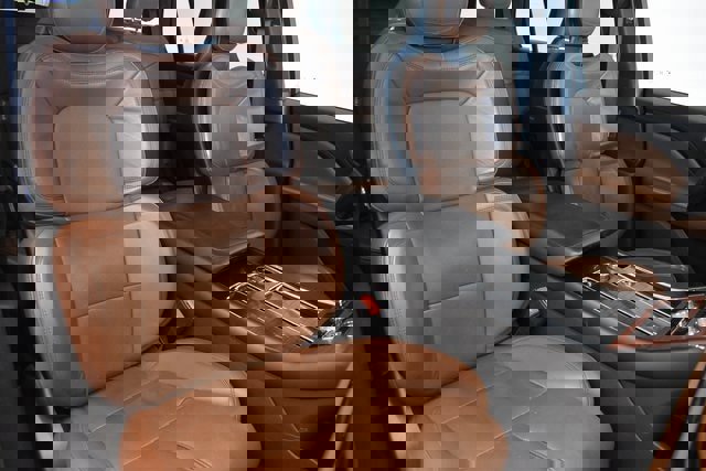 Used 2021 Lincoln Aviator Reserve w/ Equipment Group 201A image 6