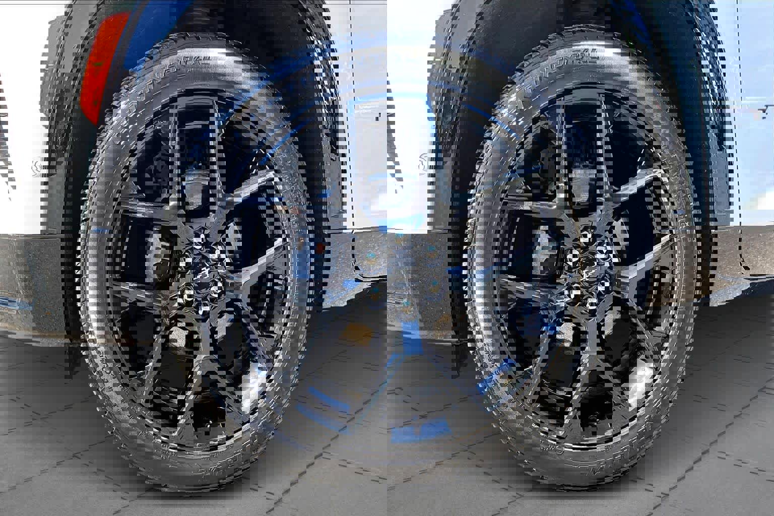 Used 2024 Chevrolet Traverse RS image 11