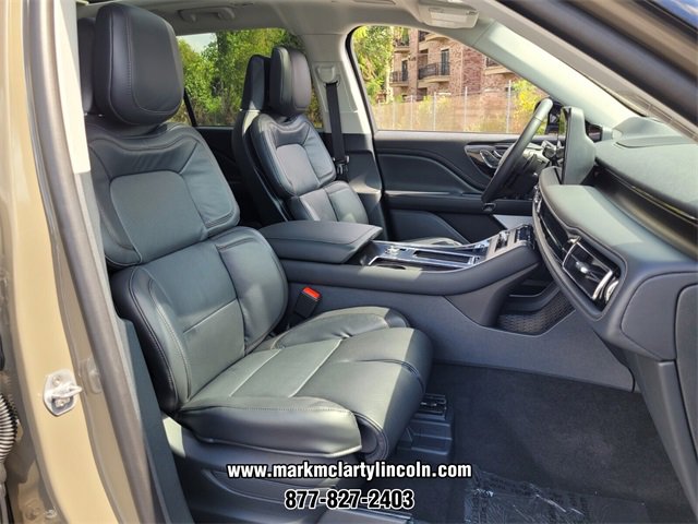 New 2025 Lincoln Aviator Reserve w/ Luxury Package image 10