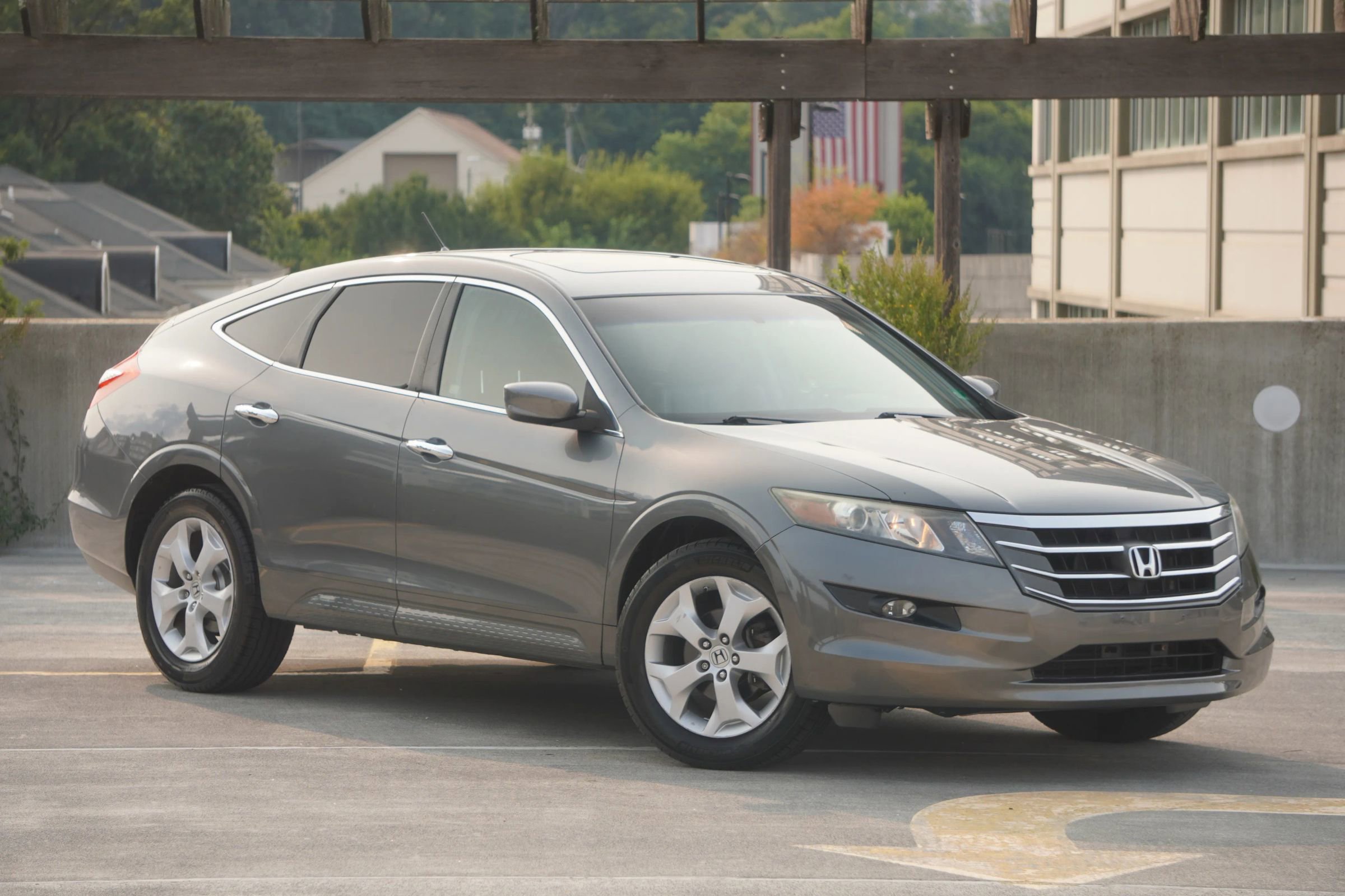 Used 2010 Honda Crosstour EX-L image 2