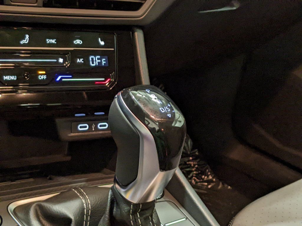 New 2026 Volkswagen Jetta SE FWD image 21