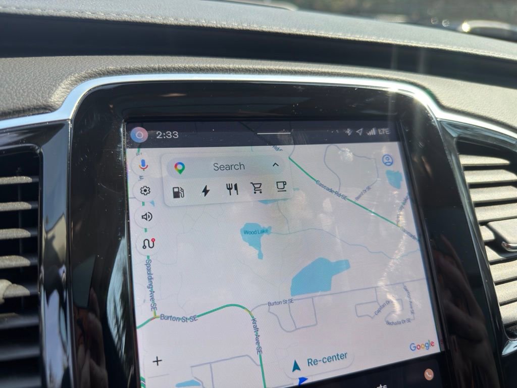 Used 2024 Volvo XC90 T8 Ultimate w/ Lounge Package image 30