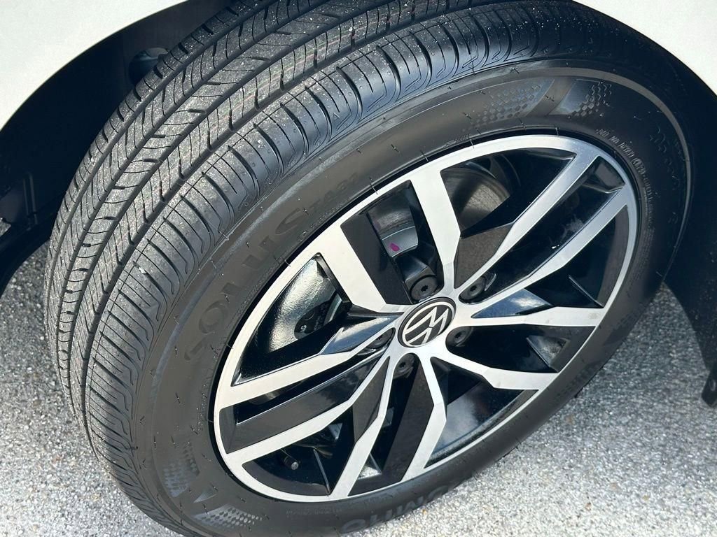 New 2026 Volkswagen Jetta SE FWD image 23