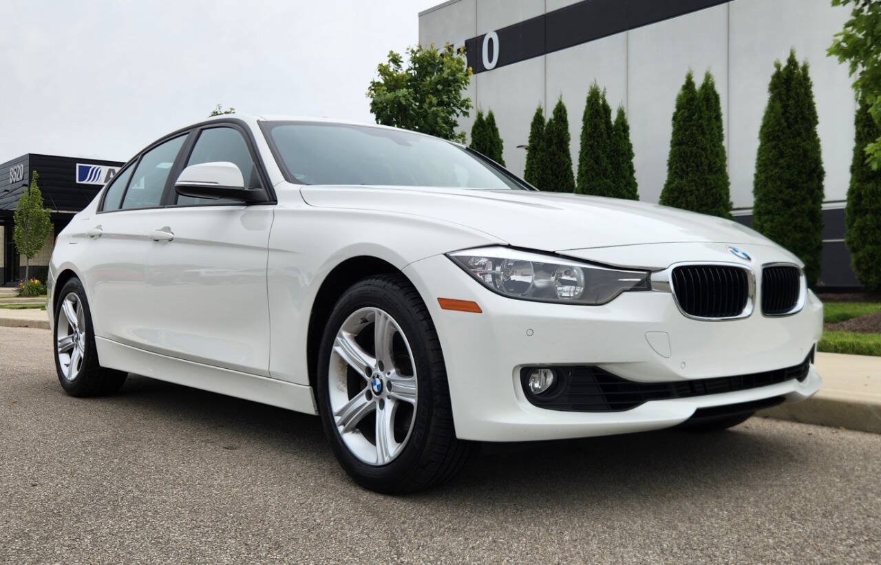Used 2014 BMW 328i xDrive Sedan AWD/4WD image 6