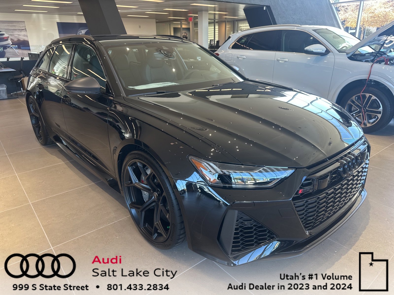 New 2025 Audi RS 6 performance image 1