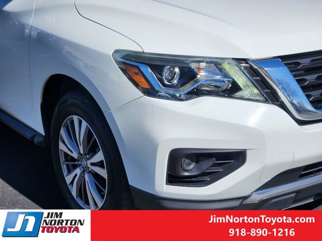 Used 2017 Nissan Pathfinder S image 9