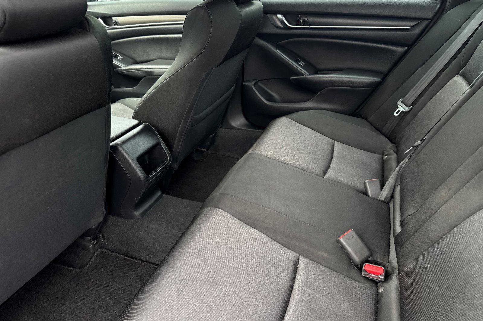 Used 2019 Honda Accord Hybrid image 13