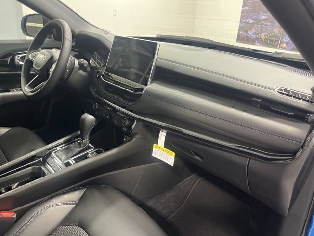 New 2026 Jeep Compass Latitude AWD/4WD image 20