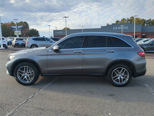 Used 2017 Mercedes-Benz GLC 300 4MATIC w/ Premium 2 Package image 7