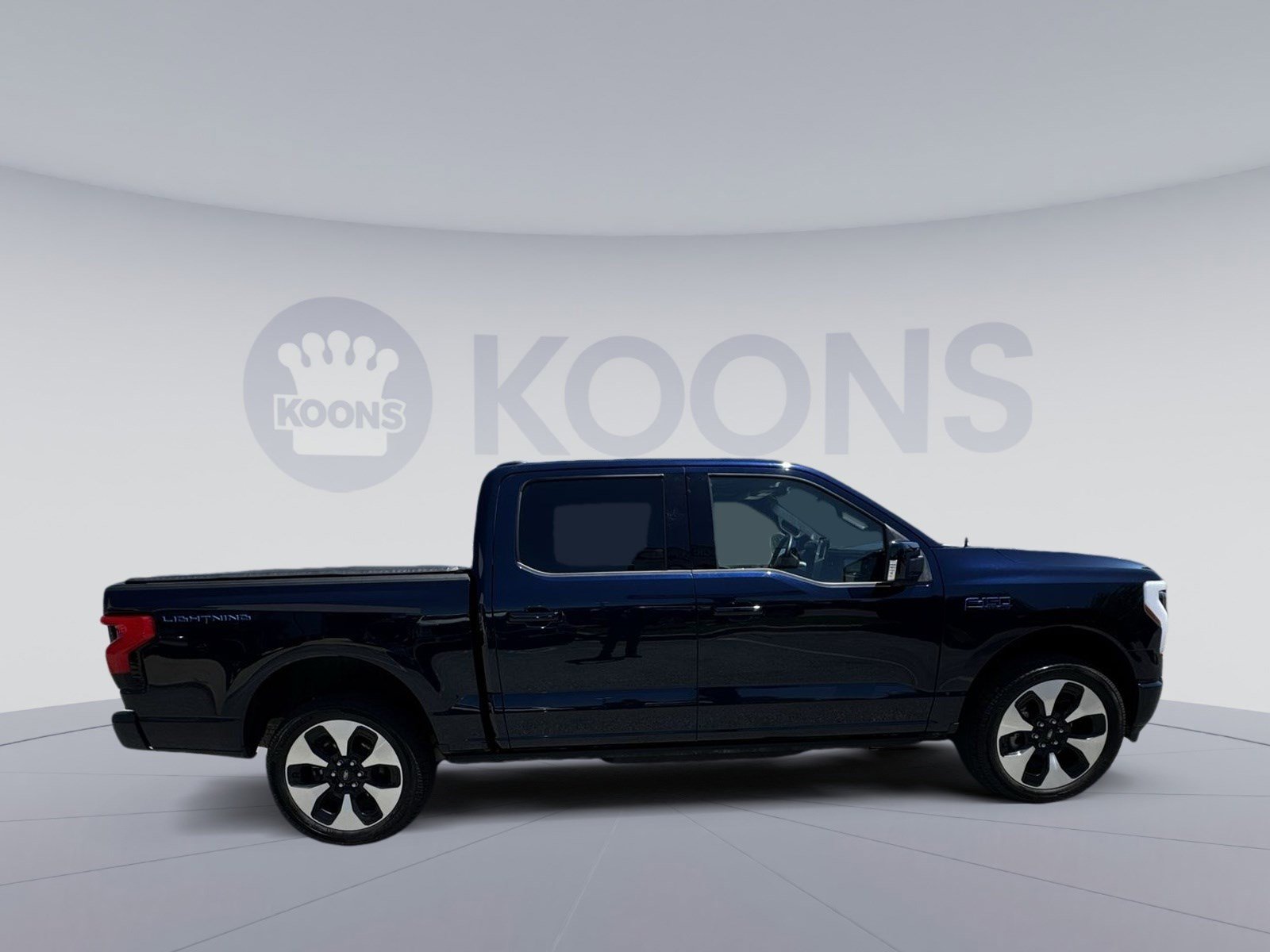 Used 2025 Ford F150 Lightning Platinum AWD/4WD image 8