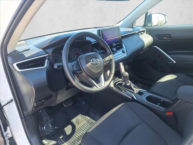 Certified 2024 Toyota Corolla Cross LE w/ Moonroof Package image 8