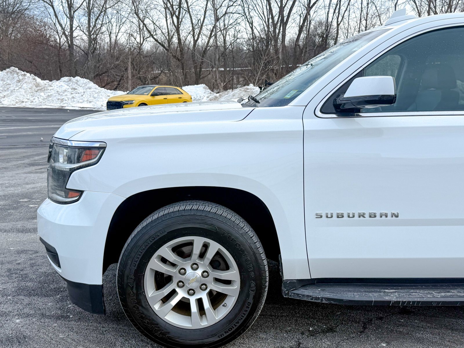 Used 2018 Chevrolet Suburban LT image 9