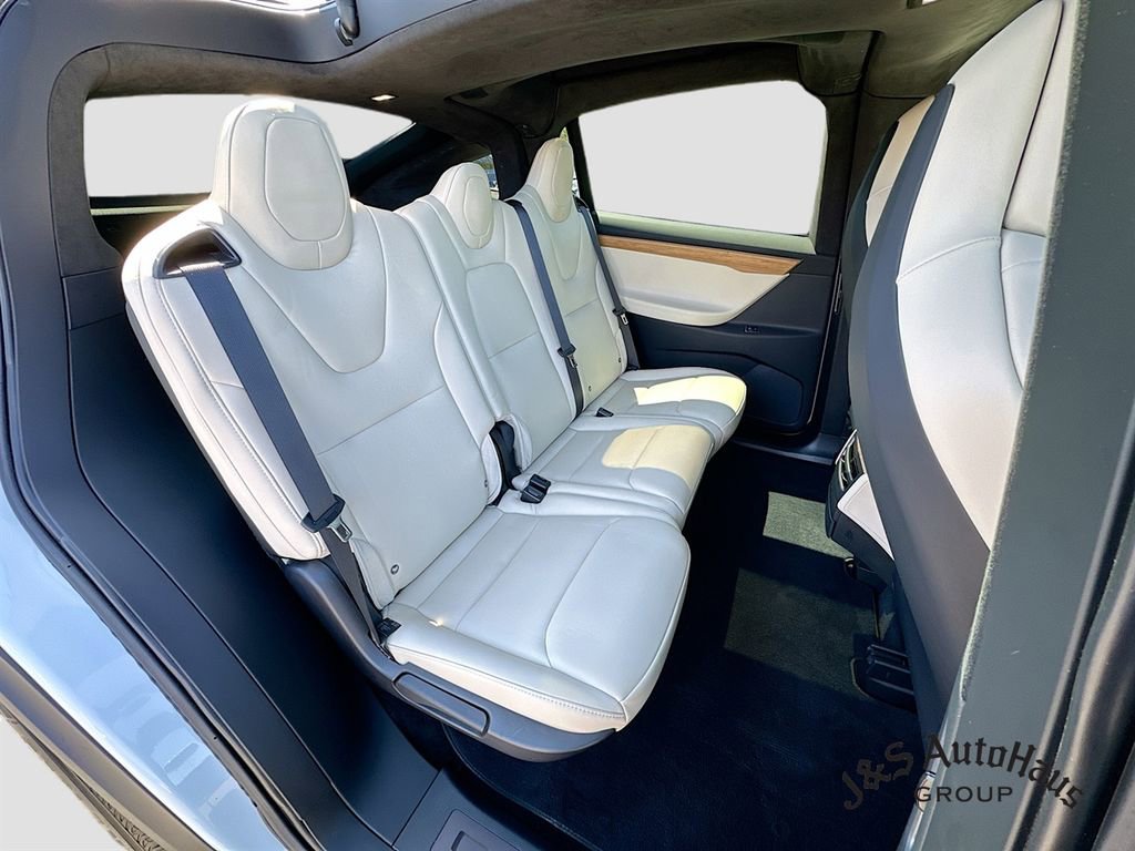 Used 2019 Tesla Model X Long Range image 33