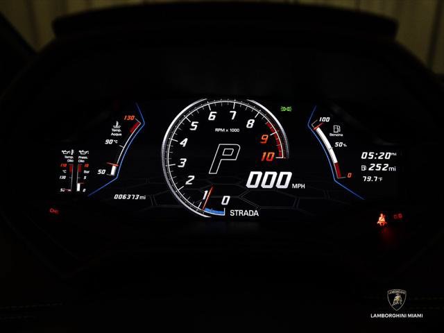 Used 2021 Lamborghini Huracan EVO RWD image 46