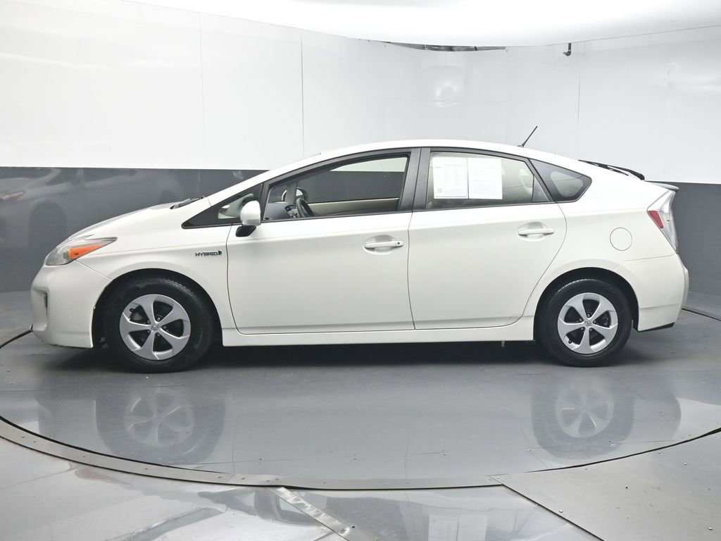Used 2014 Toyota Prius Two FWD image 5