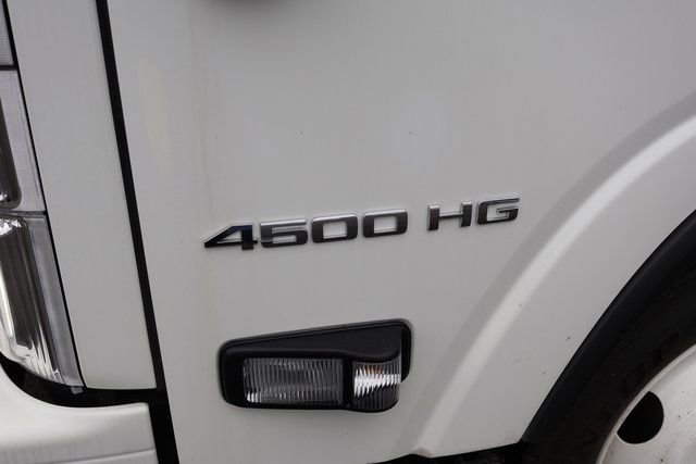 New 2025 Chevrolet Low Cab Forward image 9