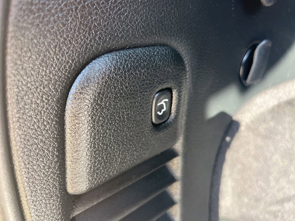 Used 2018 Jeep Grand Cherokee Limited AWD/4WD image 9