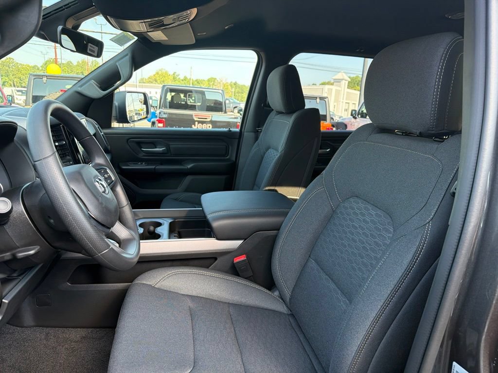 New 2027 RAM 1500 Express AWD/4WD image 16