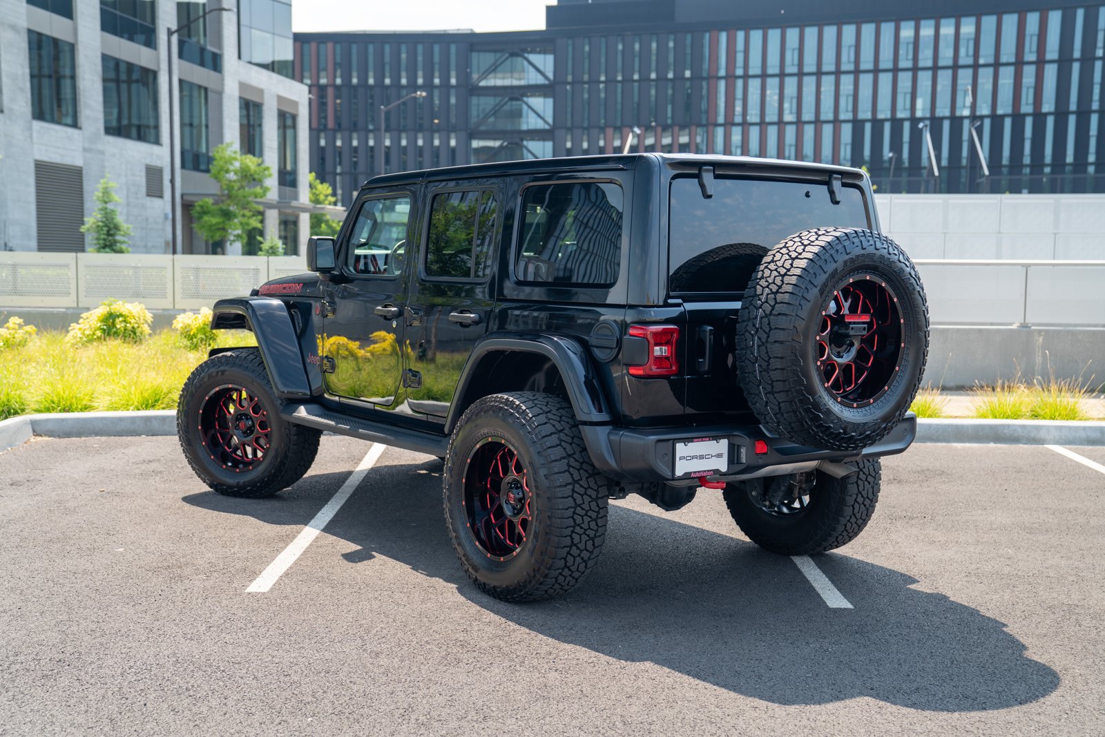 Used 2021 Jeep Wrangler Unlimited Rubicon AWD/4WD image 3