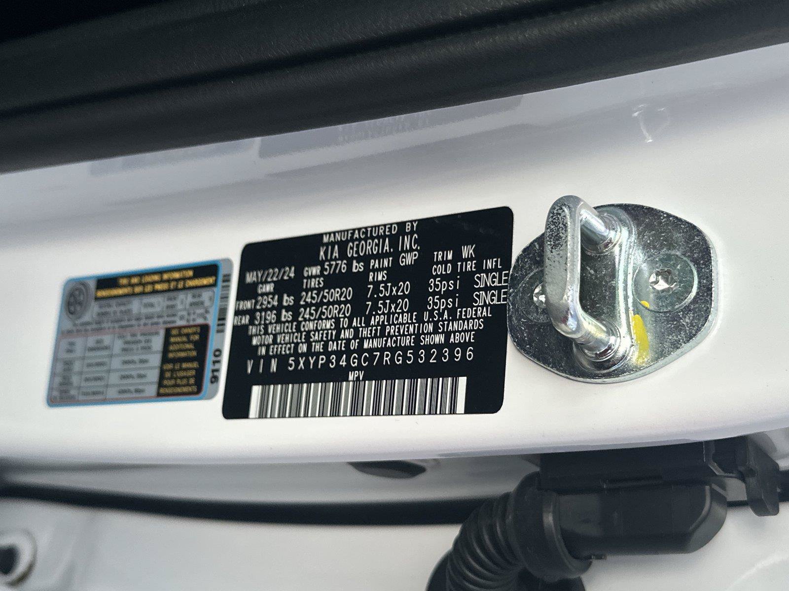 Used 2024 Kia Telluride EX w/ EX Captain's Chair Package FWD image 25