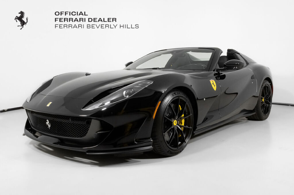 Used 2023 Ferrari 812 GTS image 1