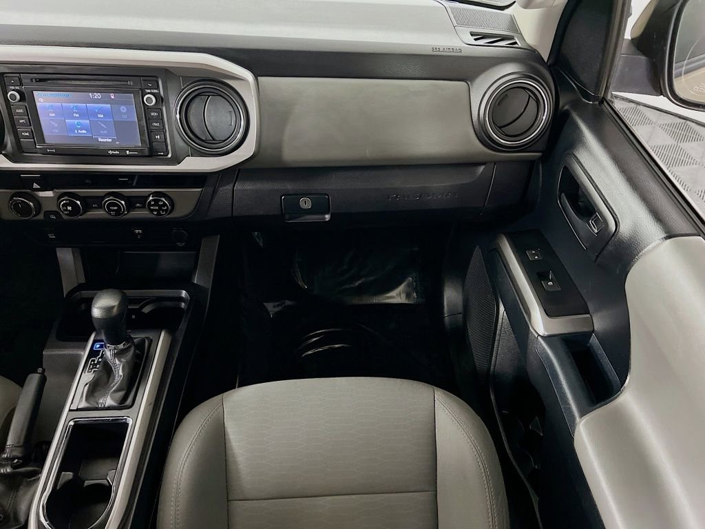 Used 2017 Toyota Tacoma SR5 image 21