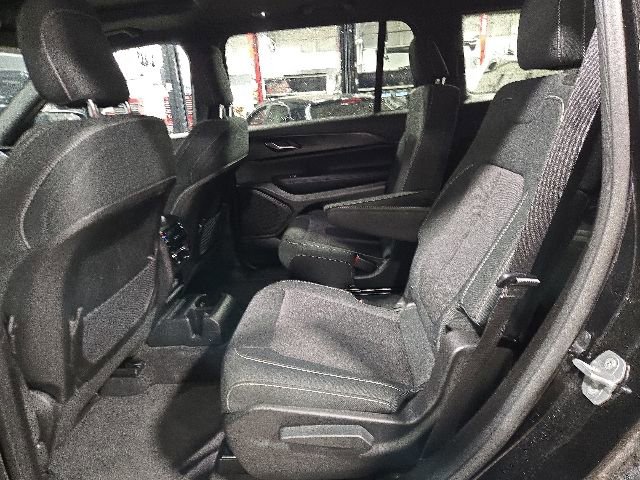 Used 2024 Jeep Grand Cherokee L Laredo AWD/4WD image 12