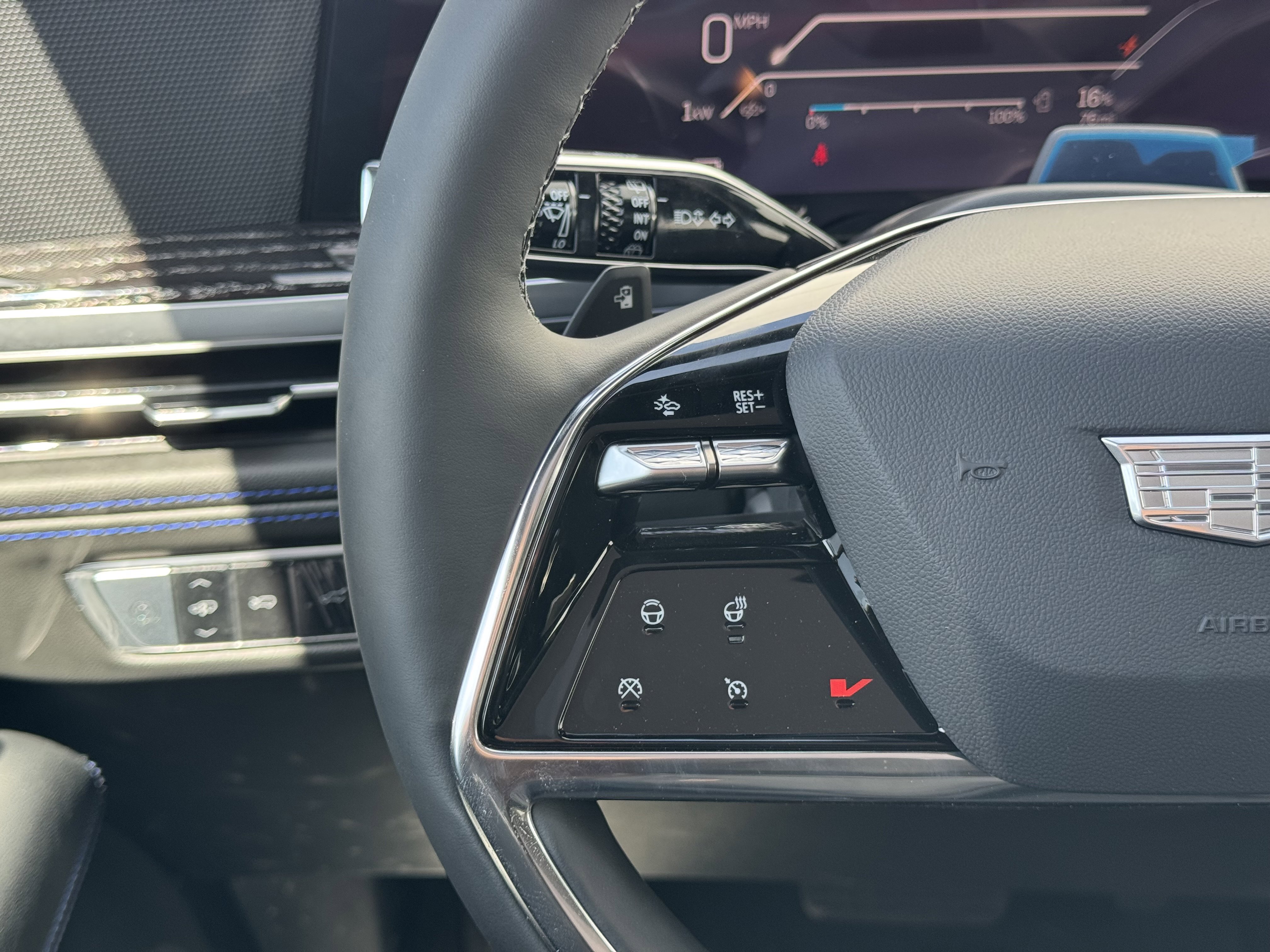 New 2025 Cadillac Escalade IQ Sport 1 w/ Smart Trailering package image 20