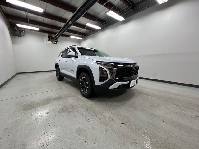 New 2026 Chevrolet Equinox ACTIV w/ Convenience Package III AWD/4WD image 2